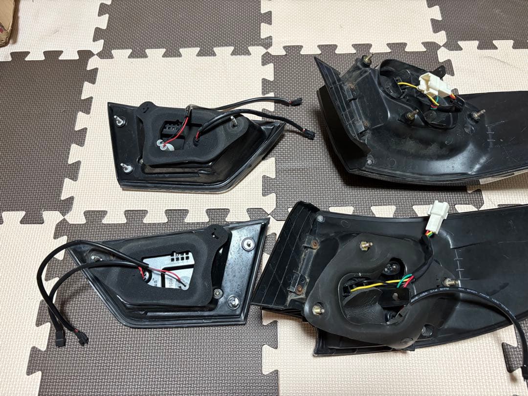 トヨタ マークX 130系 テールランプ