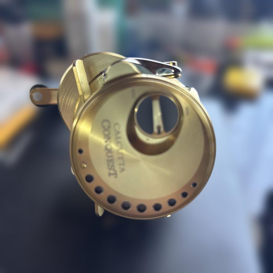 シマノ 21カルカッタコンクエスト 100 右ハンドル