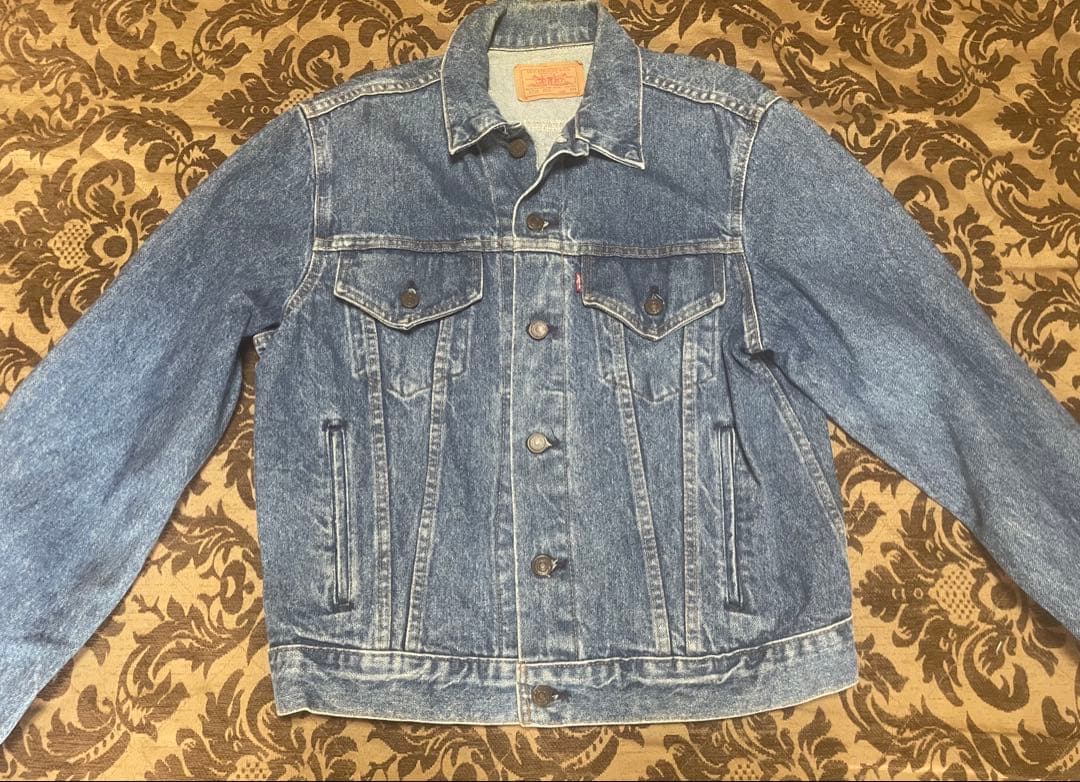 ①リーバイス　70506 0216 デニムジャケット　サイズ42 USA