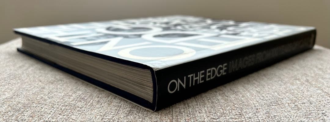 洋書 ON THE EDGE Images from 100Years ofVogue