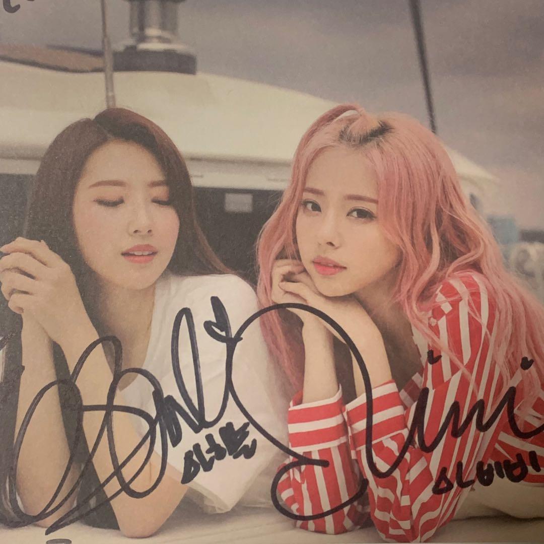 LOONA 今月の少女 ビビ＆ハスル サイン入り CD