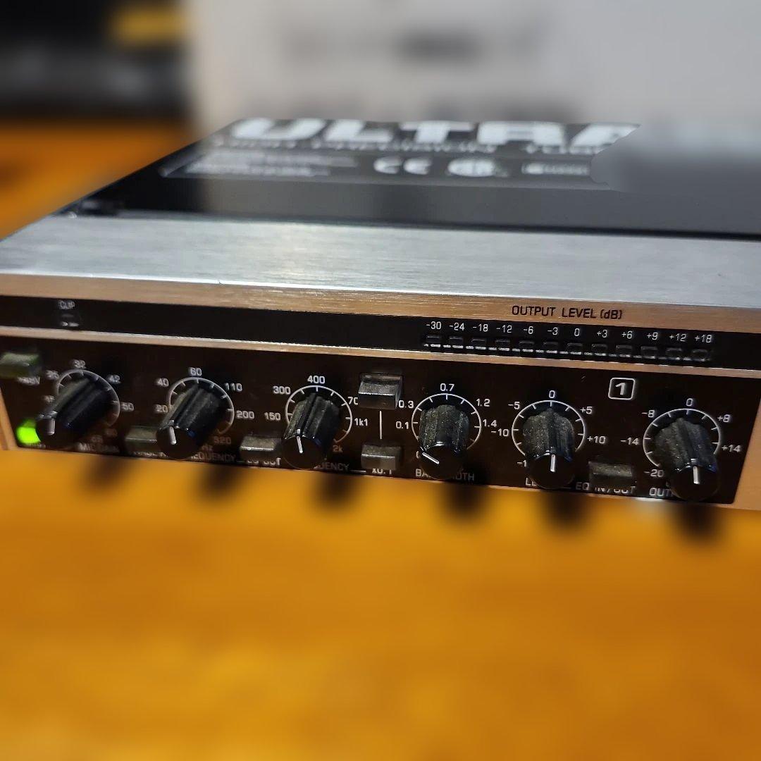 配信機器・PA機器・レコーディング機器 BEHRINGER MIC2200 TUBE MIC/LINE PREAMP.