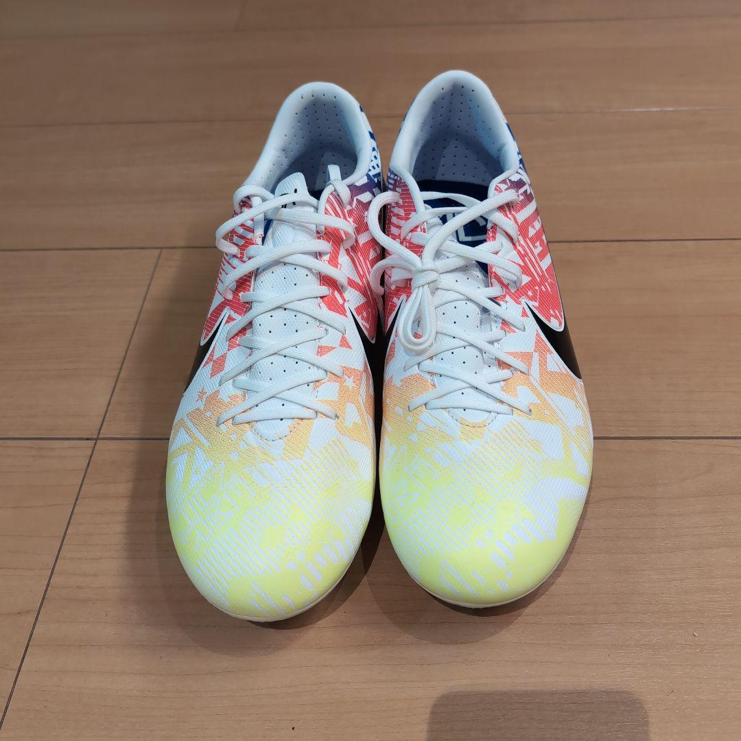 〘未使用〙NIKE サッカースパイク 27cm