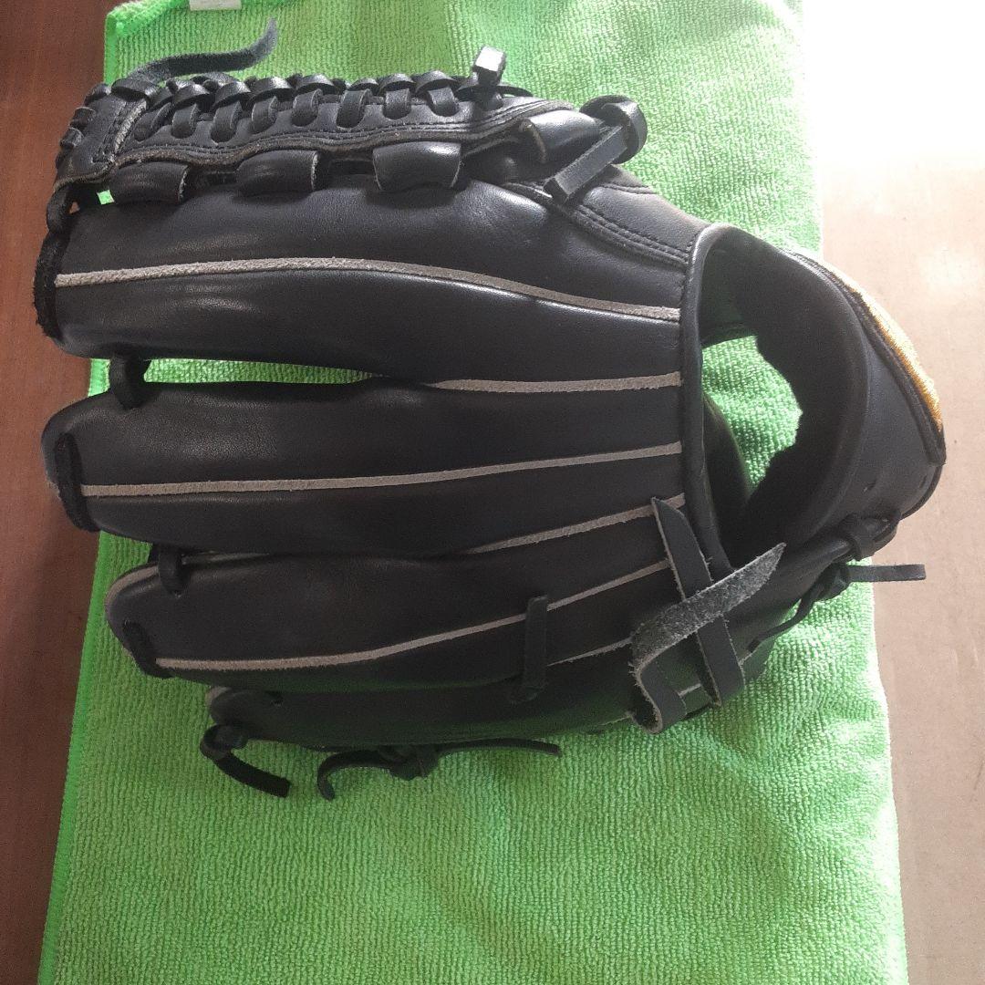 ミズノ　野球グローブ 黒