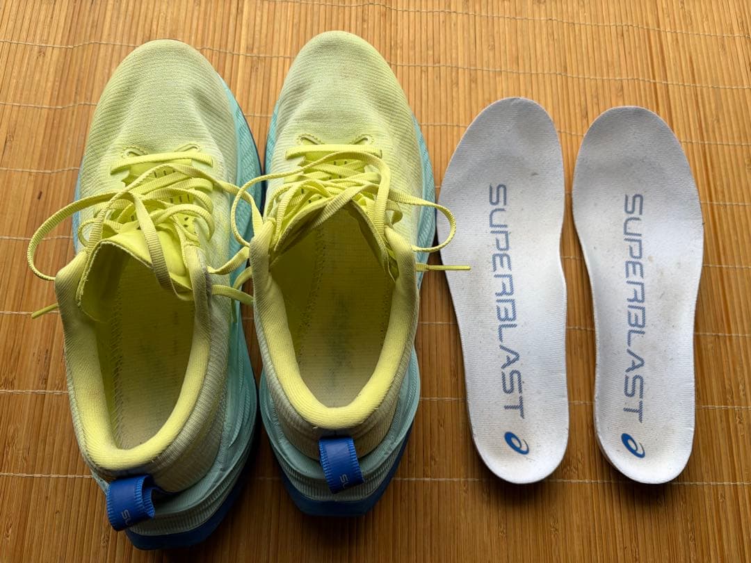 SUPERBLAST スーパーブラスト　アシックス　25.0