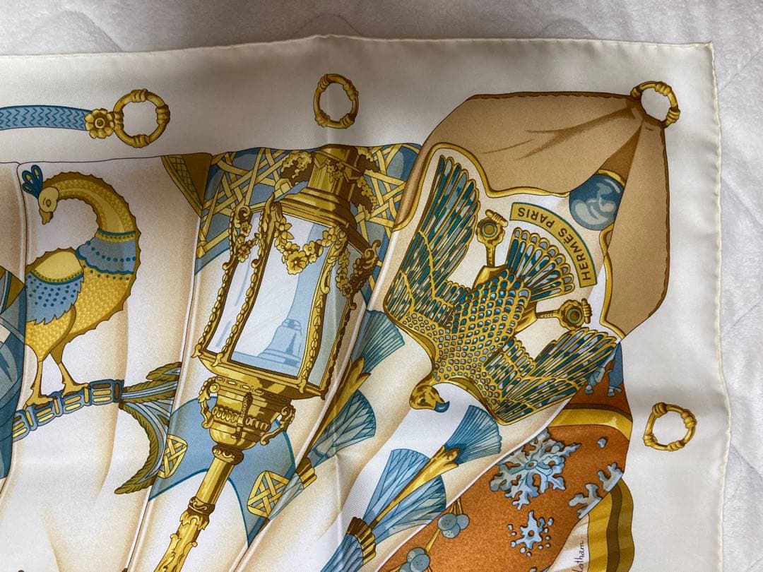 【新品/未使用】エルメス　HERMES /最高級品/ 総柄シルクスカーフ