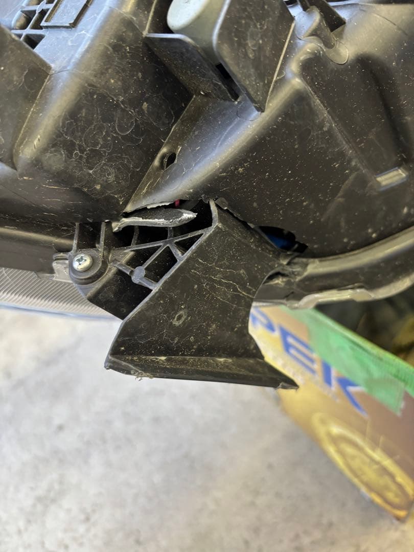 アルファード 30 後期 左ヘッドライト