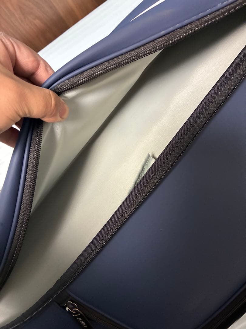 美品　XXIO キャディバッグ　ネイビー／ホワイト