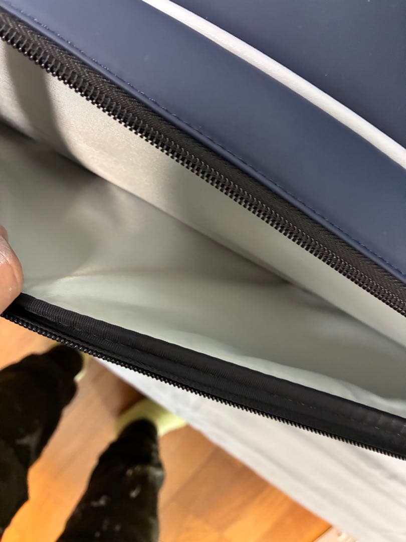 美品　XXIO キャディバッグ　ネイビー／ホワイト