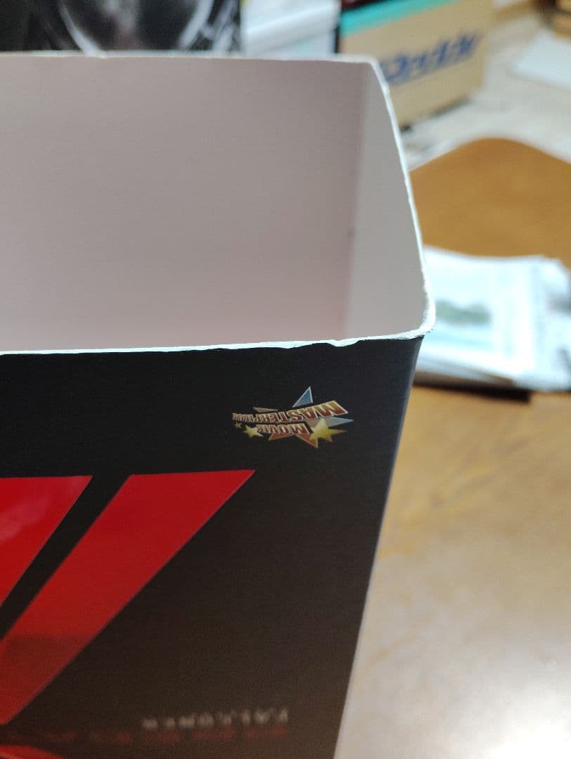 新品未開封 ホットトイズ ファルコナープレデター