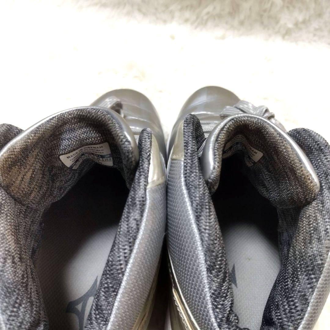 MIZUNO ミズノ ウェーブダイバースDE　シルバー　25.0cm　レアカラー