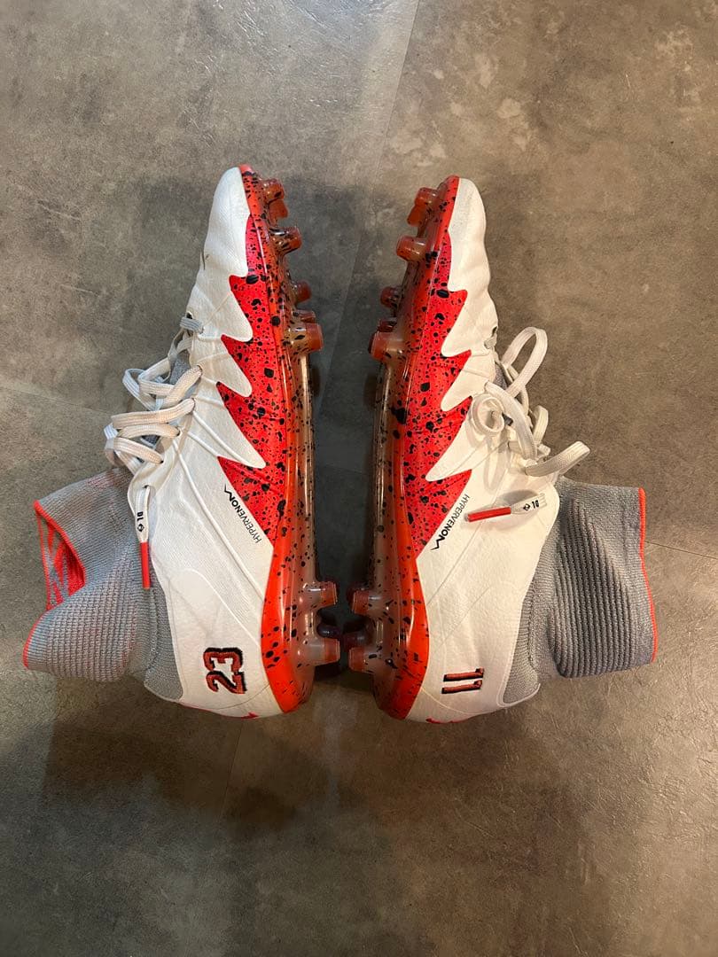 NIKE ハイパーヴェノム ファントム 2 NJR FG