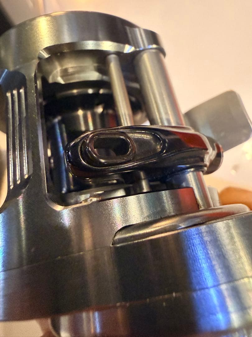 20カルカッタコンクエストDC100HG中古実釣5回ほどフィールド使用カスタム有