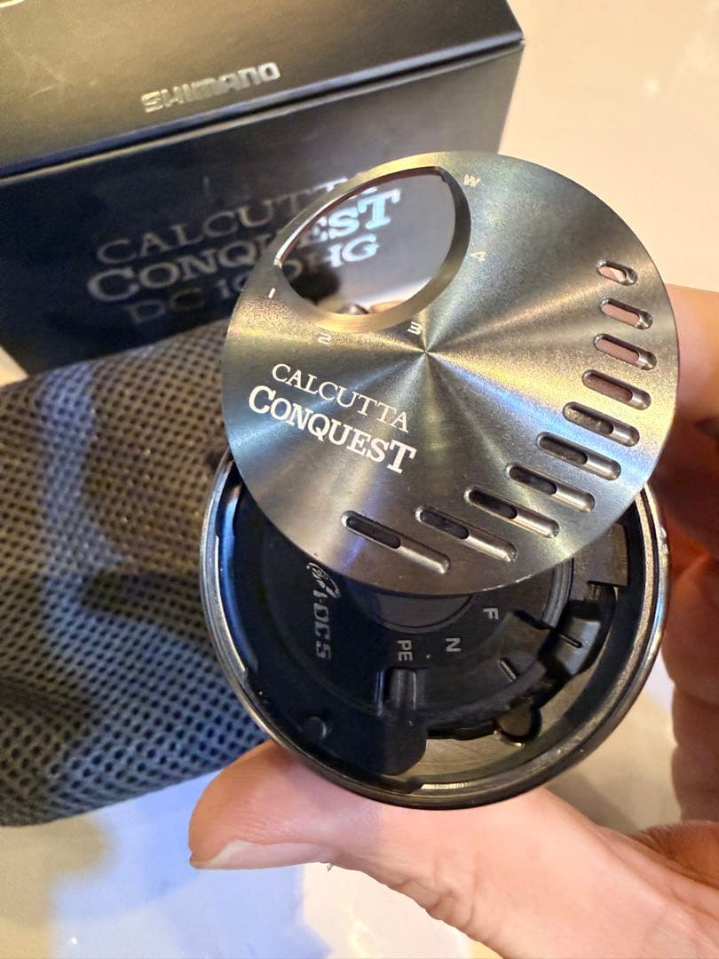 20カルカッタコンクエストDC100HG中古実釣5回ほどフィールド使用カスタム有