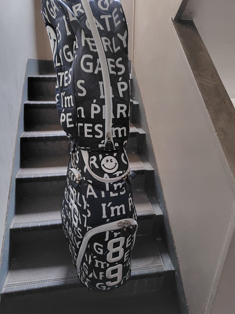 美品！PEARLY　GATES キャディバッグ ブラック/ホワイト