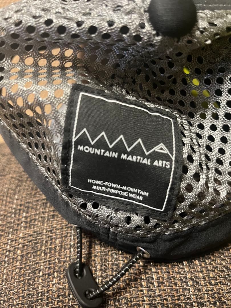 マウンテンマーシャルアーツ　6-panel Active Mesh Cap