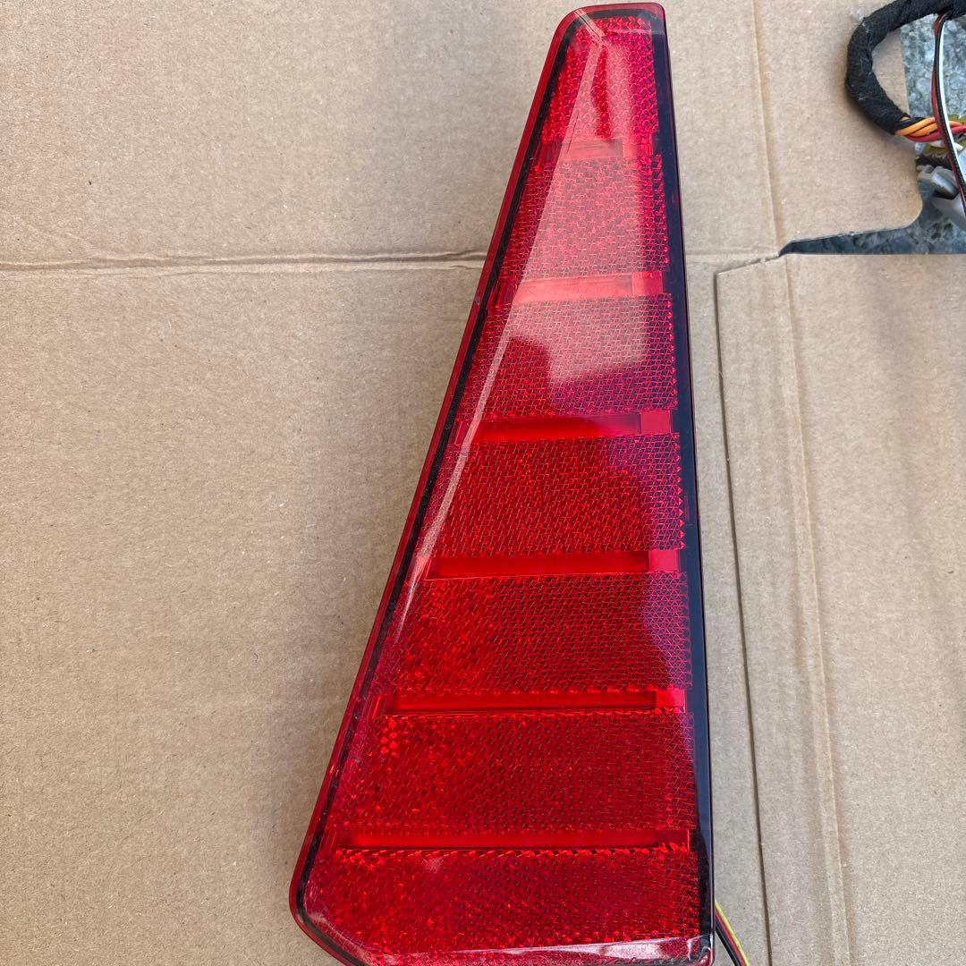 80系 ヴォクシー valenti LEDリフレクター