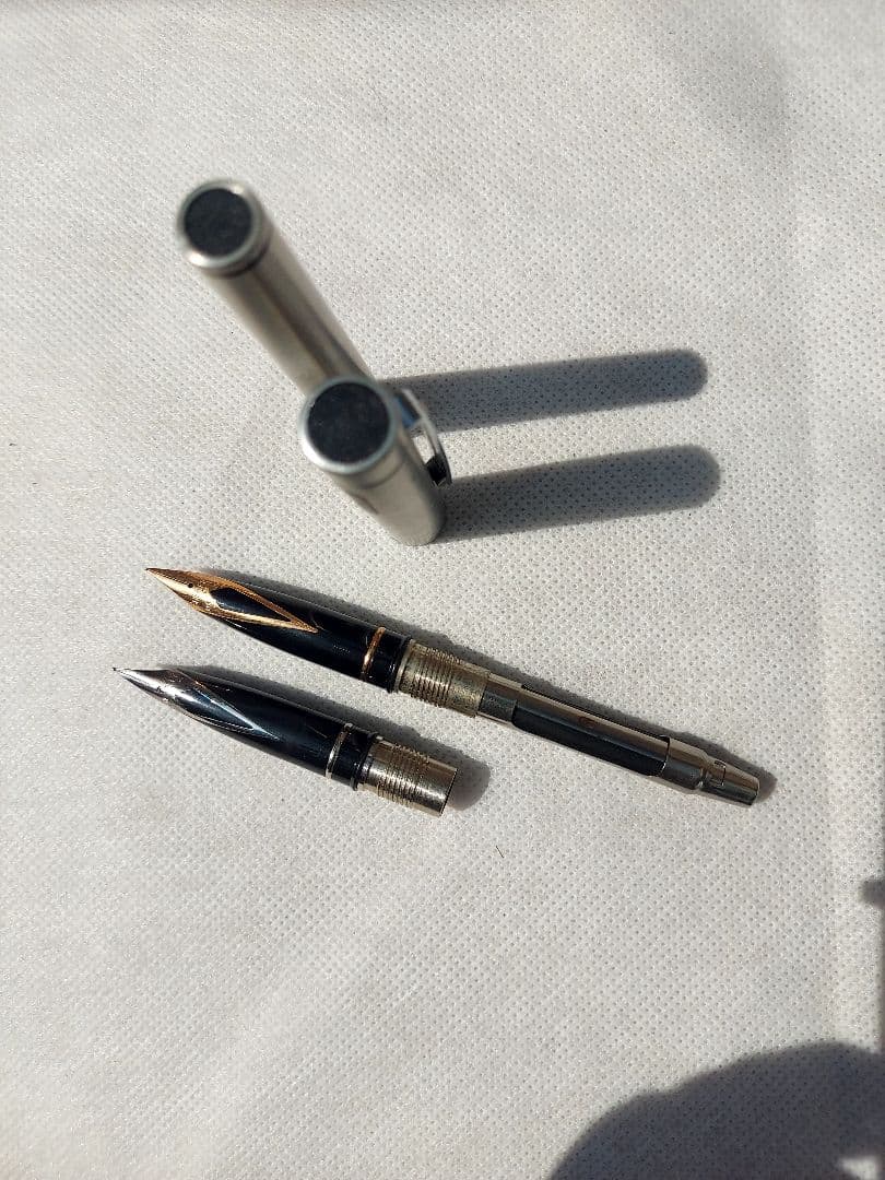シェーファー　万年筆　タルガ　14Kのペン先&14K等の刻印が無いペン先のセット