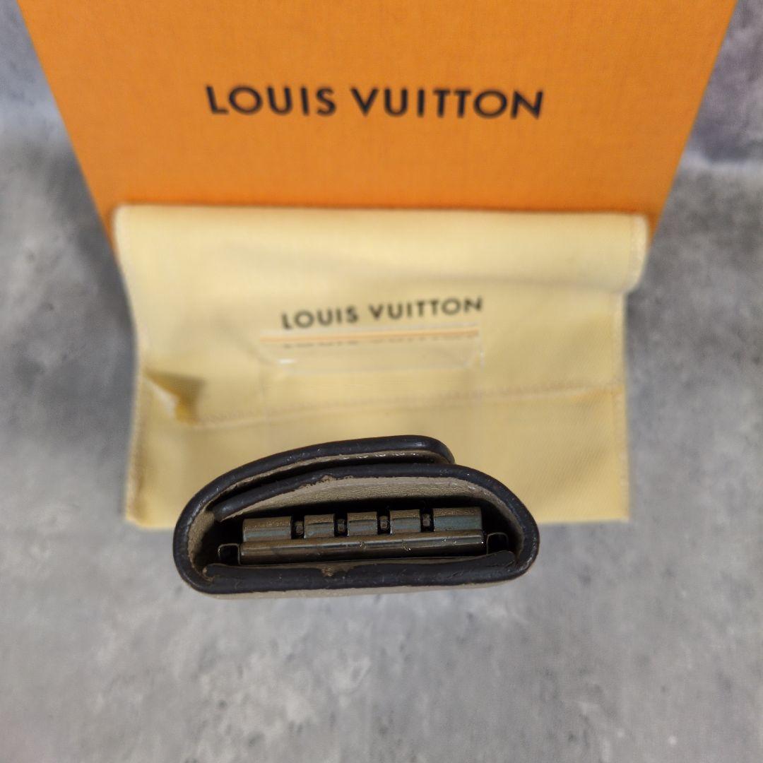 LOUIS VUITTON マヒナ ミュルティクレ4グレーベージュ4連キーケース