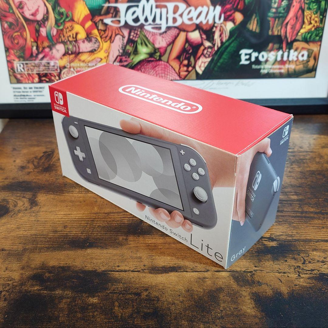 Nintendo Switch Lite 本体【外箱・純正ACアダプタ付】