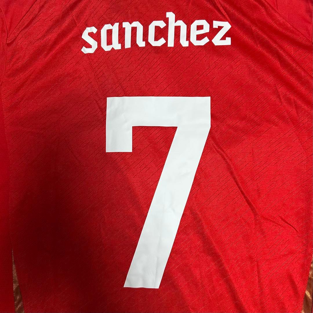 【Used】サッカーユニフォームPumaチリ代表 10/11 sanchez 7