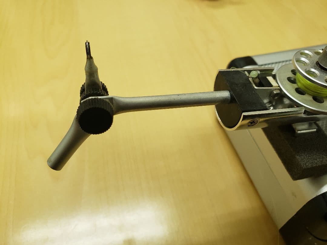 ワカサギ電動リール　銀狼