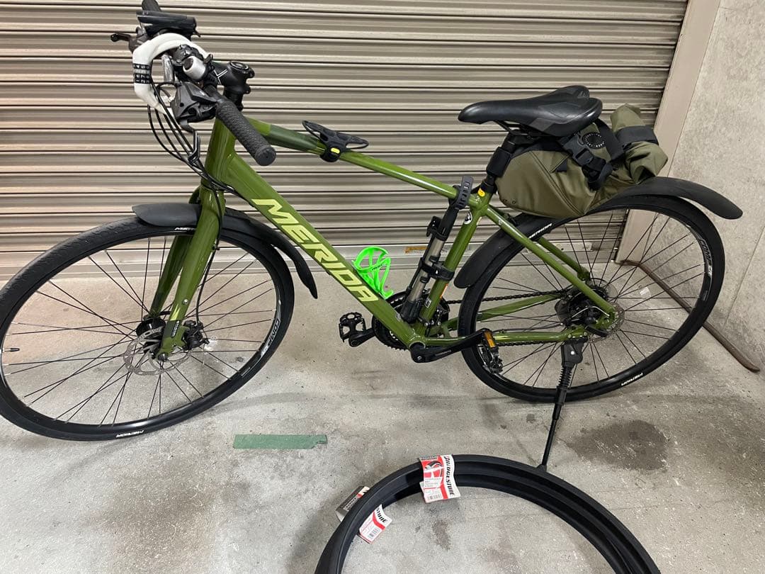 MERIDA 自転車　おまけのタイヤ付き