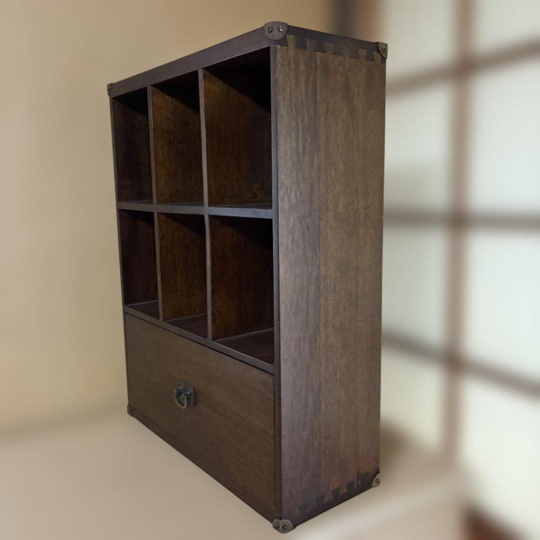 木製キャビネット　収納ラック　ディスプレイ棚　アンティーク家具　レトロラック