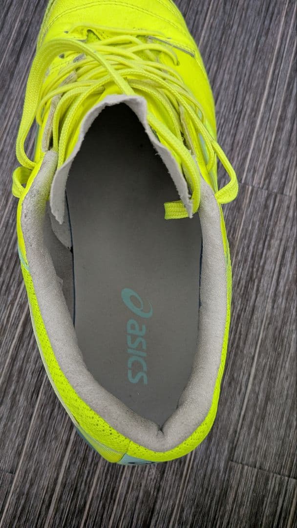 フットサルシューズ　asics　デスタッキ26cm