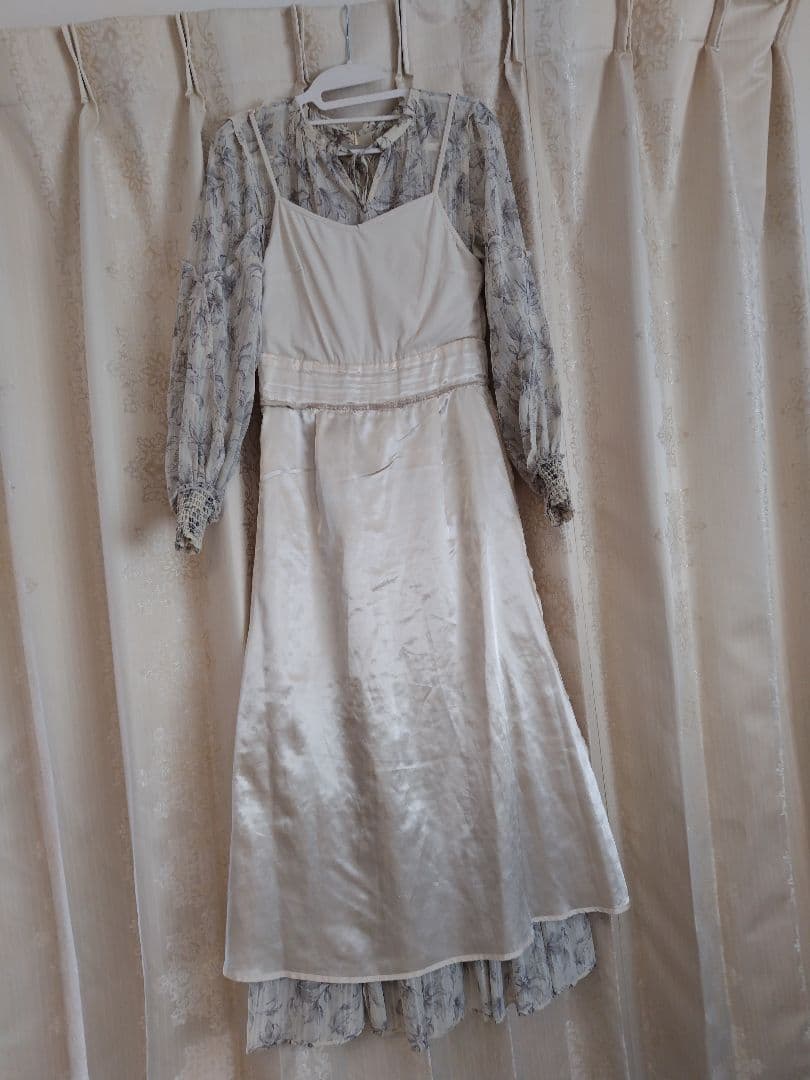 Apuweiser-richeニュアンスフラワープリントワンピースサイズ2