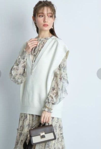 Apuweiser-richeニュアンスフラワープリントワンピースサイズ2