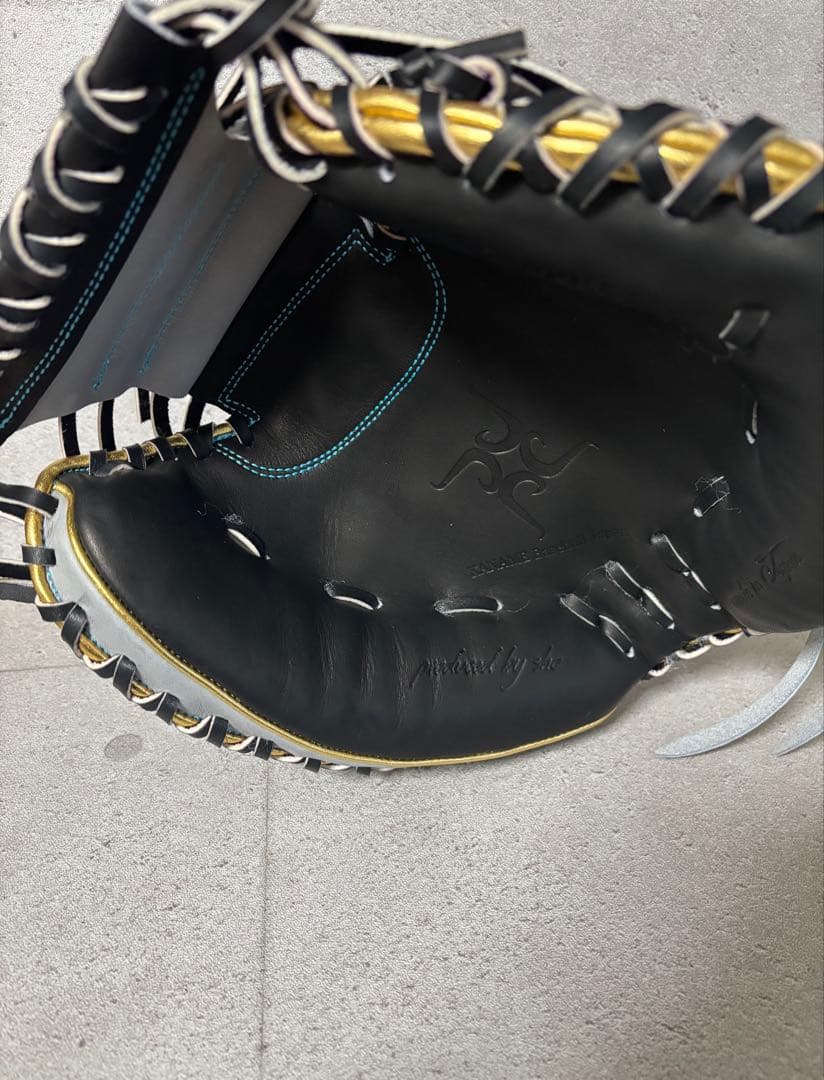 ☆最新 要ミット　軟式用キャッチャーミット 限定カラーKANAME