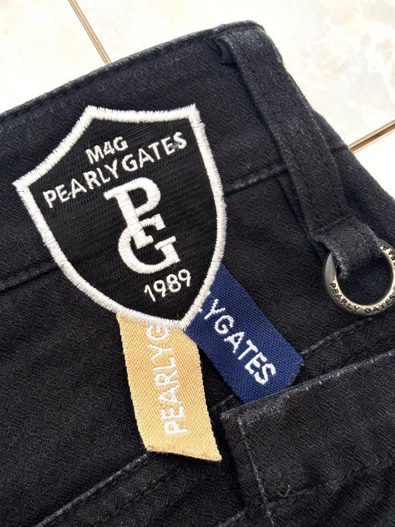美品PEARLY GATES ゴルフパンツ　3 デニム風　ブラック×ホワイト