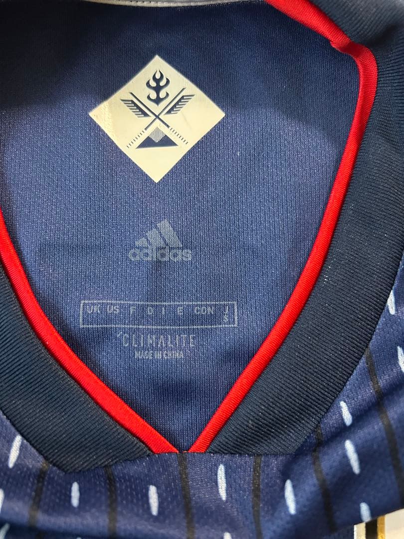 日本代表　ユニフォーム　長友