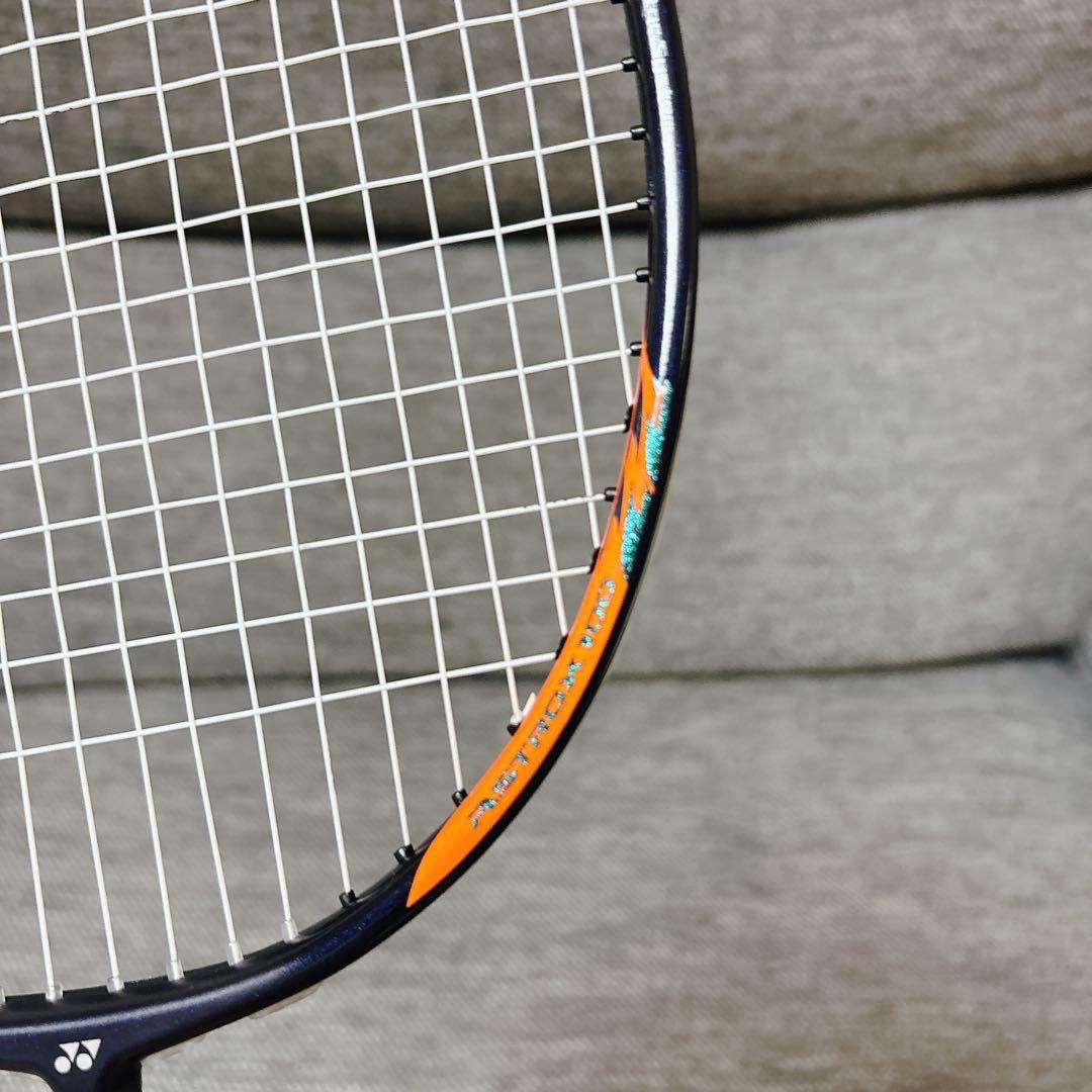 バドミントンラケット ヨネックス　アストロクス100zz 3UG5 希少品