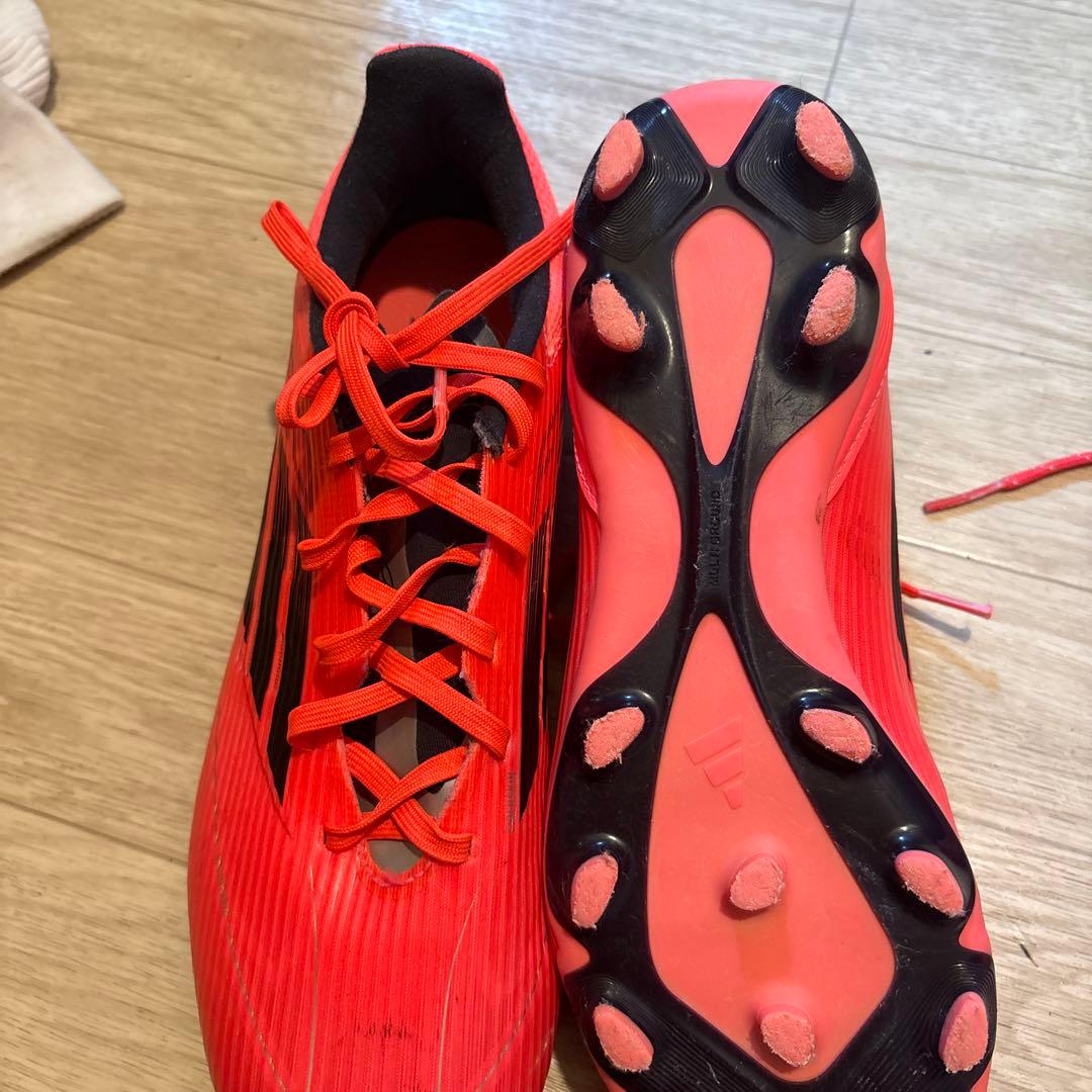 アディダス￼F50リーグモデルhg/ag プーマウルトラ1.3fg/ag