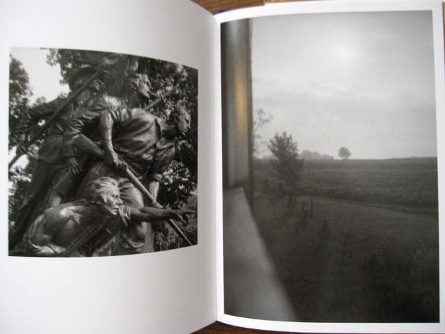 MONUMENT : Carrie Mae Weems　500部限定