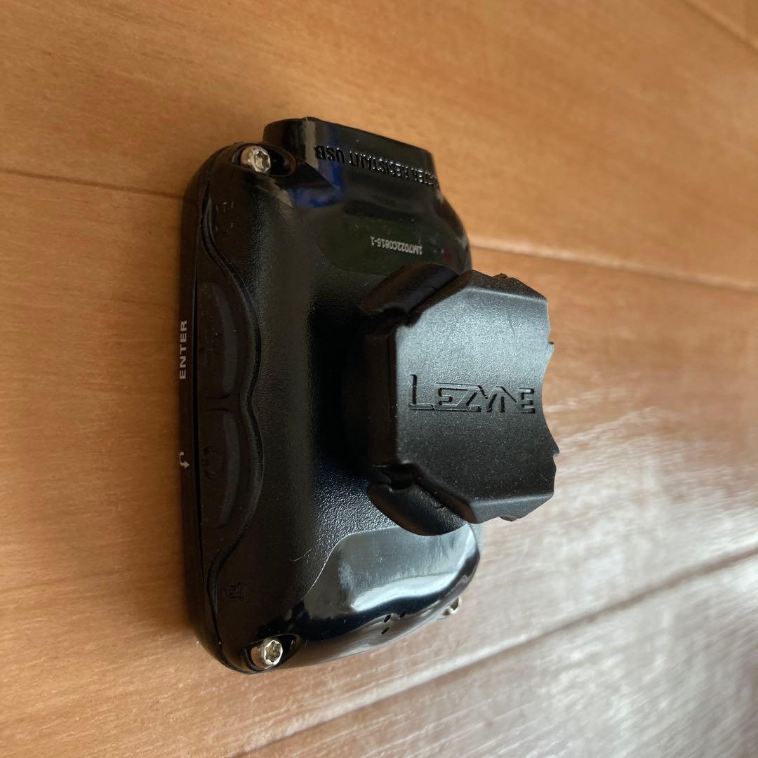 LEZYNE SUPER PRO GPS サイクルコンピューター　マウント付き