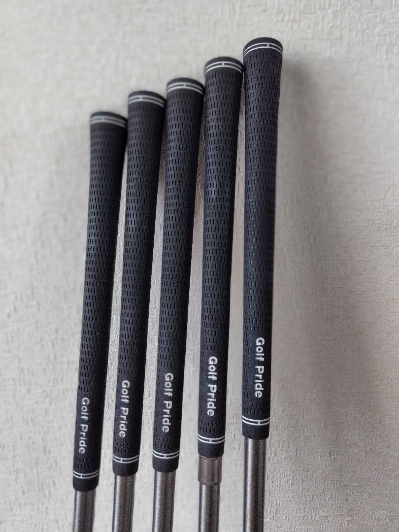 スリクソンzxi5 スチールファイバーi80cw（Ｒ） 6〜PW（5本セット）