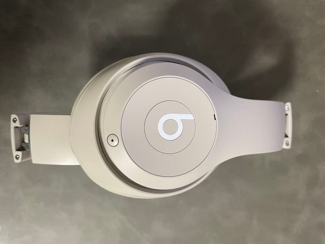 Beats Studio Pro ワイヤレスヘッドホン サンドストーン