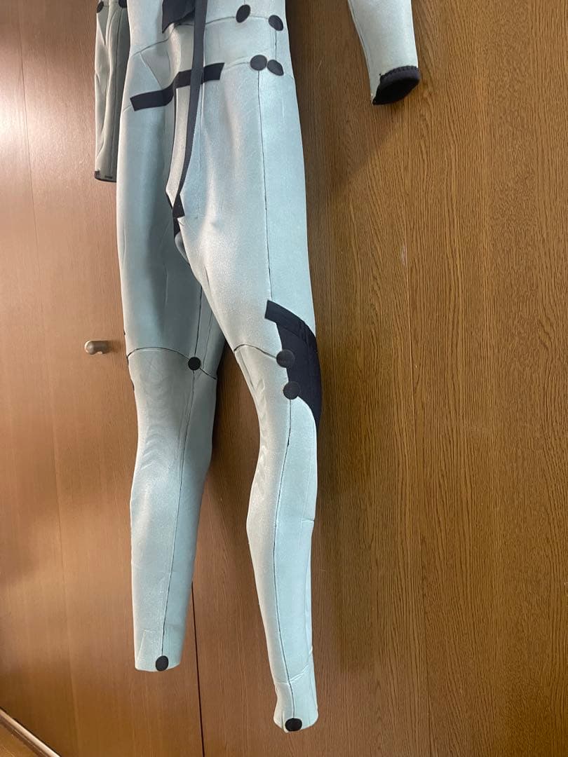 Hurley ウェットスーツ 黒 ヒョウ柄