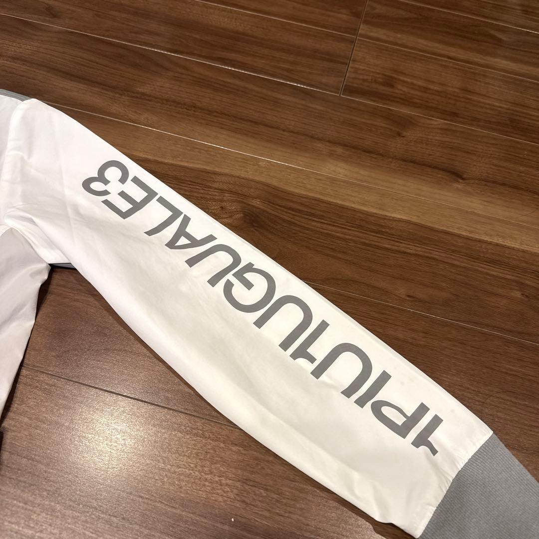 1PIUIGUALE3 フード付き　ナイロンパーカー