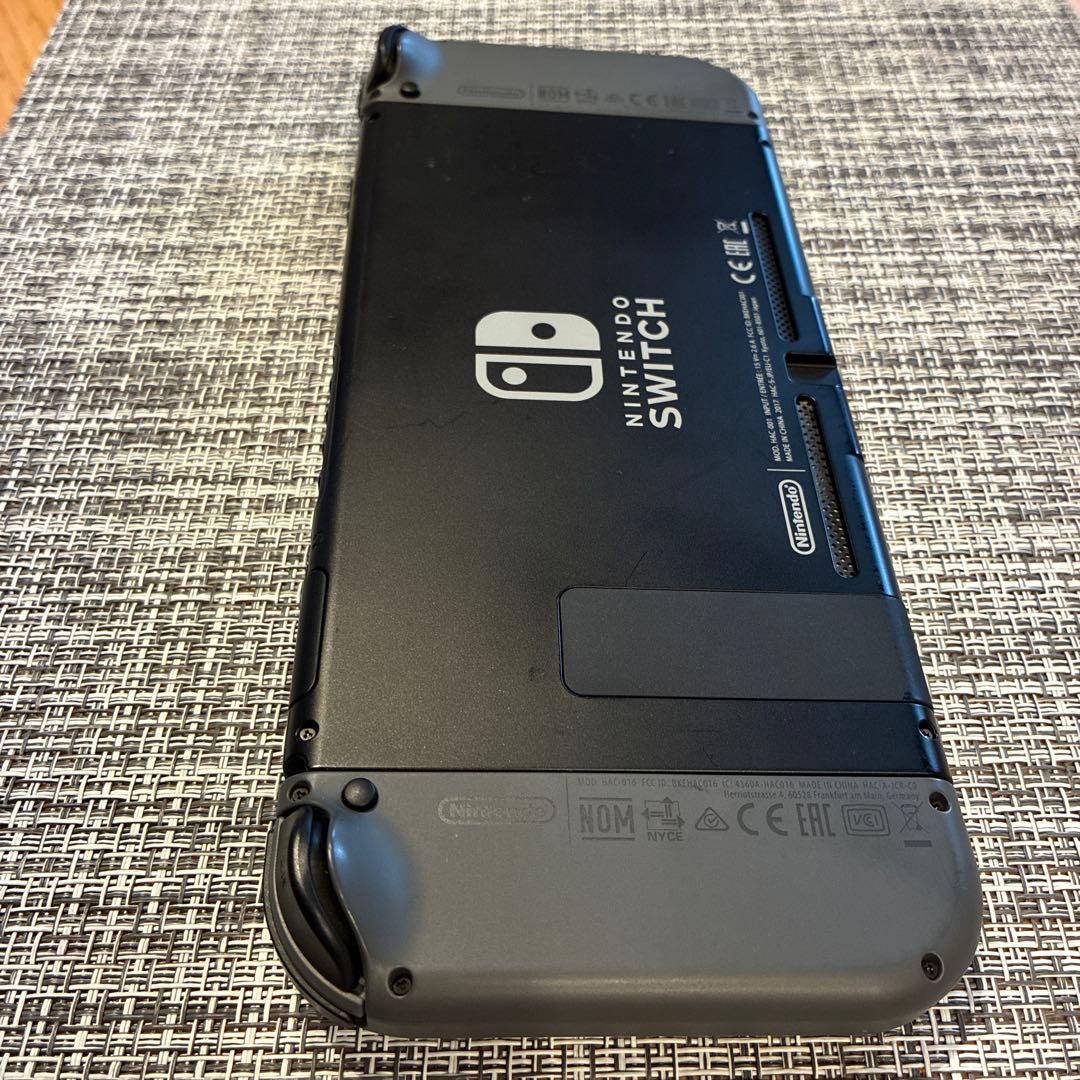 Nintendo Switch 本体 + 周辺機器 + ゲーム4本
