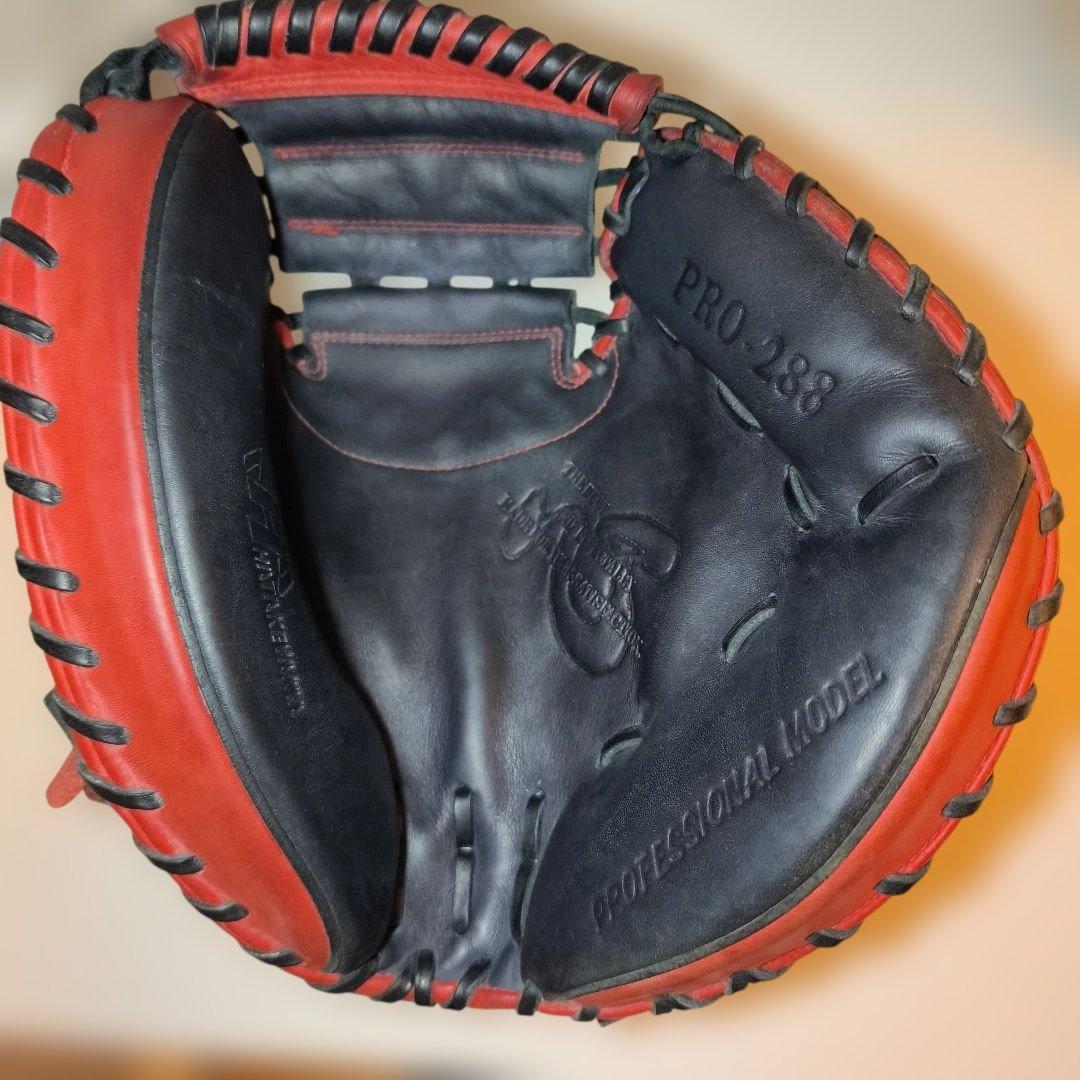 ハタケヤマ キャッチャーミット限定モデル （一般軟式用） 【紺x赤】