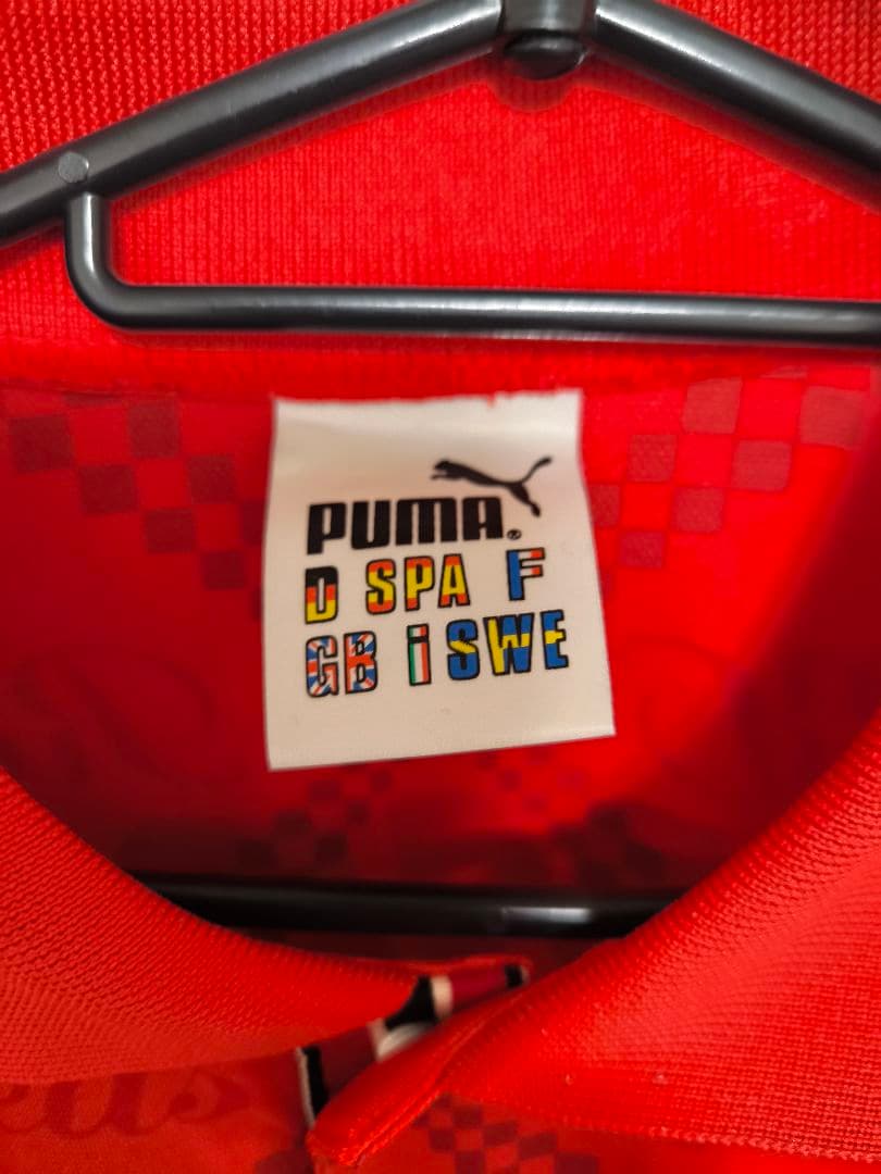 PUMAプーマ 浦和レッズ　サイン入りユニフォーム