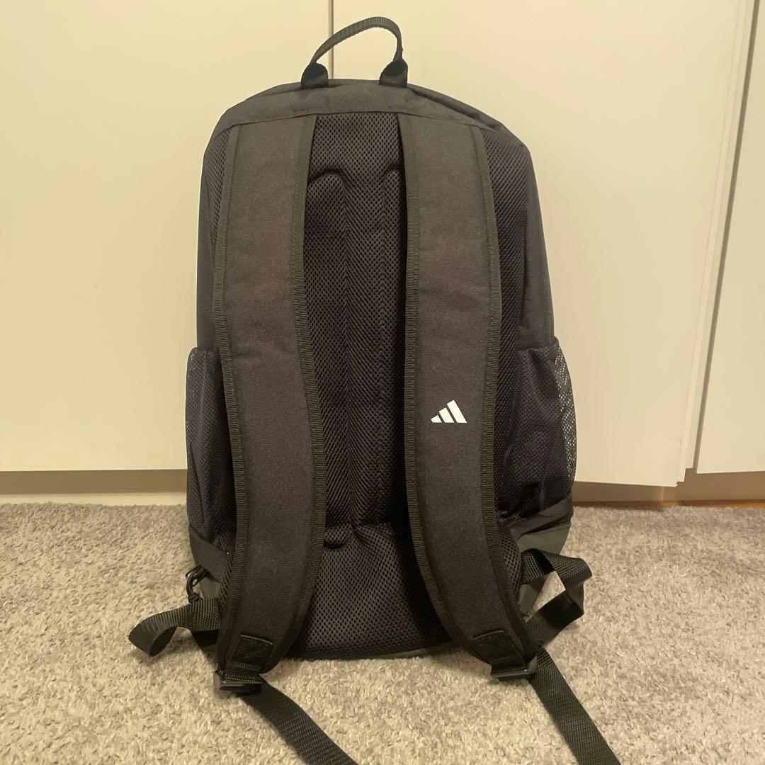 ユベントス　adidasリュック