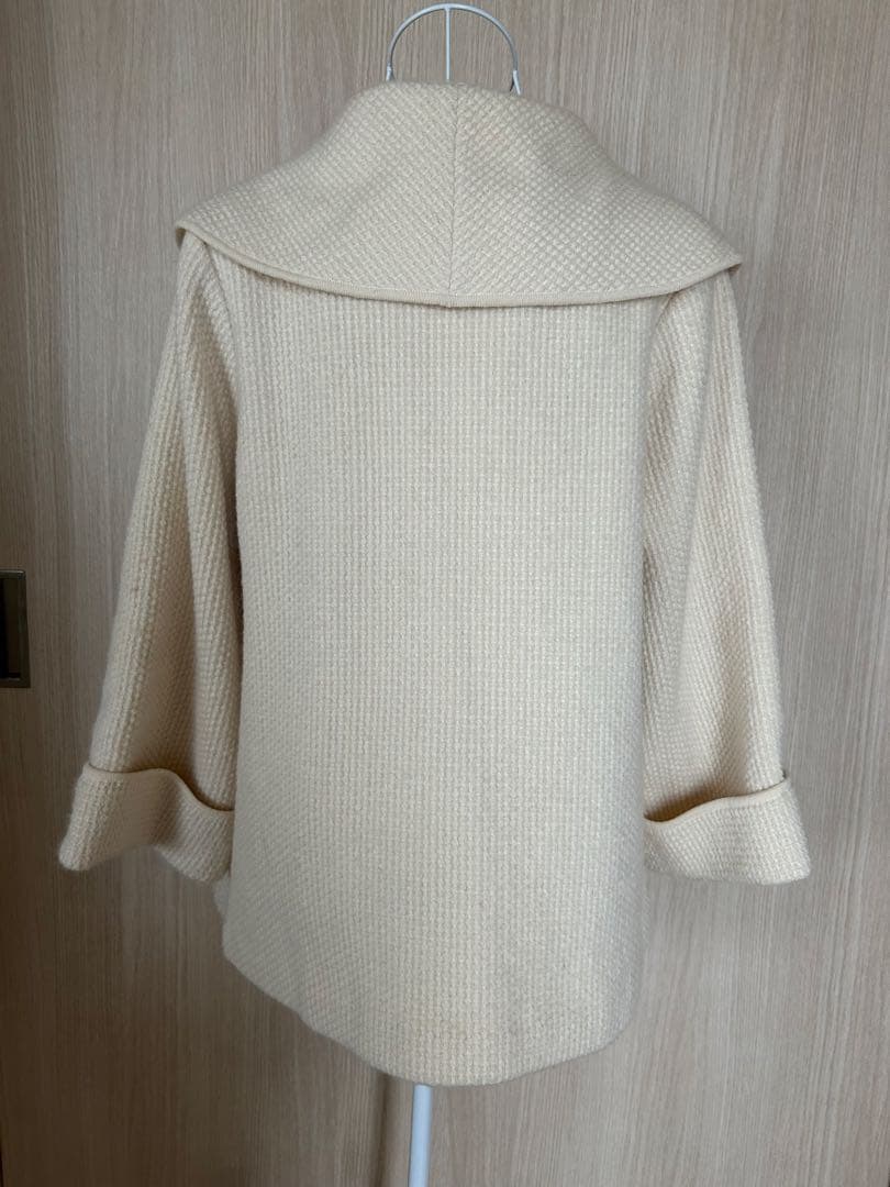 フォクシー クリーム色ショールカラージャケット