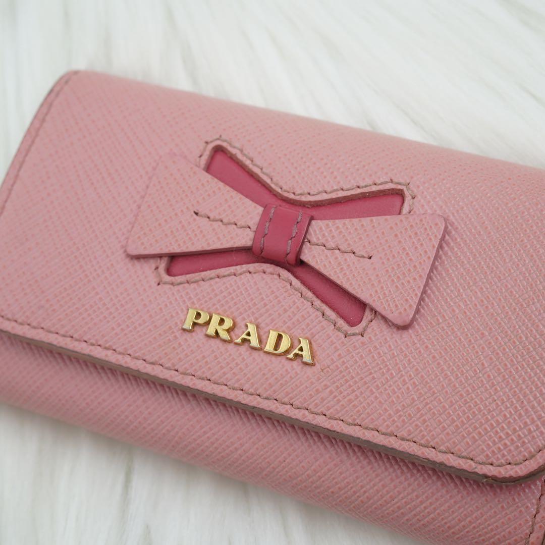極美品　PRADA プラダ　キーケース　サフィアーノ　リボン　ロゴグラム　ピンク