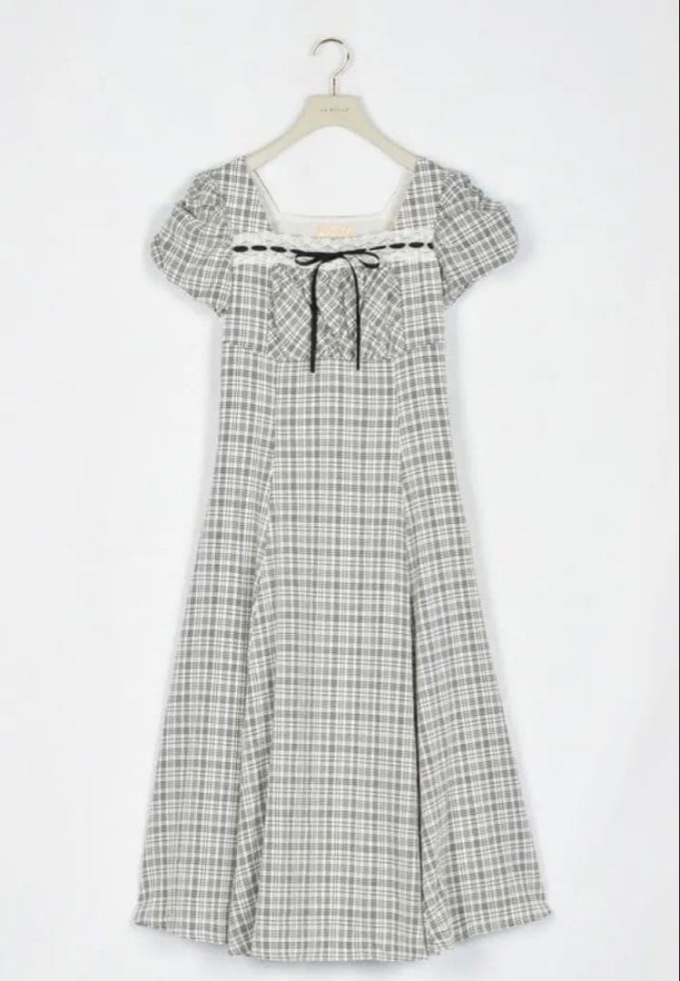 アンミール ロングワンピース バストギャザーリボンOP ホワイト バストギャザー