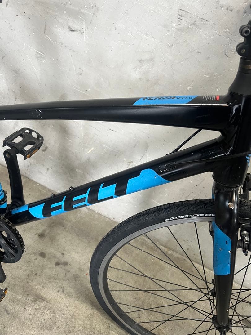 クロスバイク FELT VERZA フェルト 700c